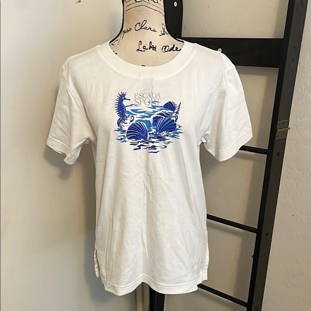 Escada Sport Sea Ocean Theme White T-Shirt with Blue Graphic Casual Coastal